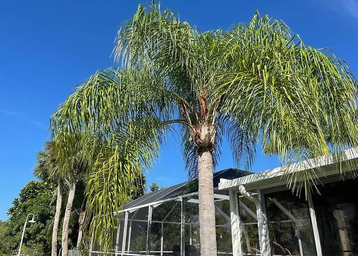 Heated Pool Paradise, Gulf Access, Pet Friendly