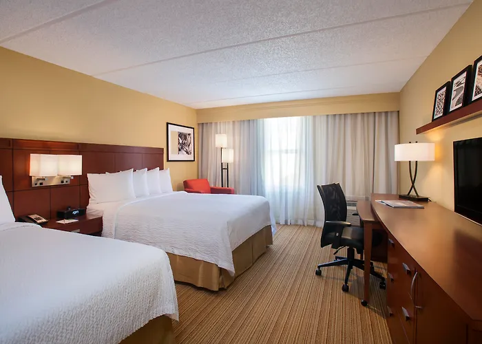 Courtyard By Marriott Miami Aventura Mall