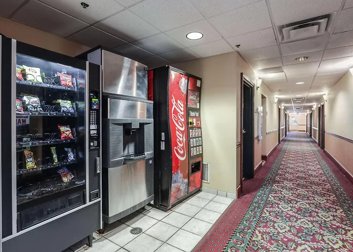 Econo Lodge Inn & Suites Marianna South