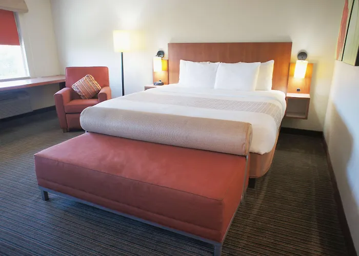 La Quinta By Wyndham Miami Cutler Bay