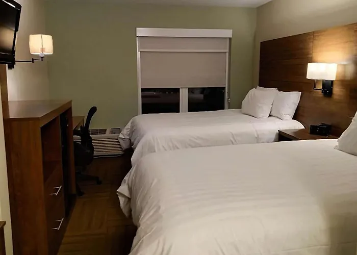 Baymont By Wyndham Lake Park Valdosta I75