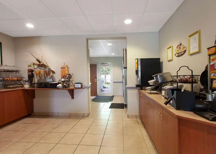 Microtel Inn And Suites By Wyndham - Lady Lake/ The Villages