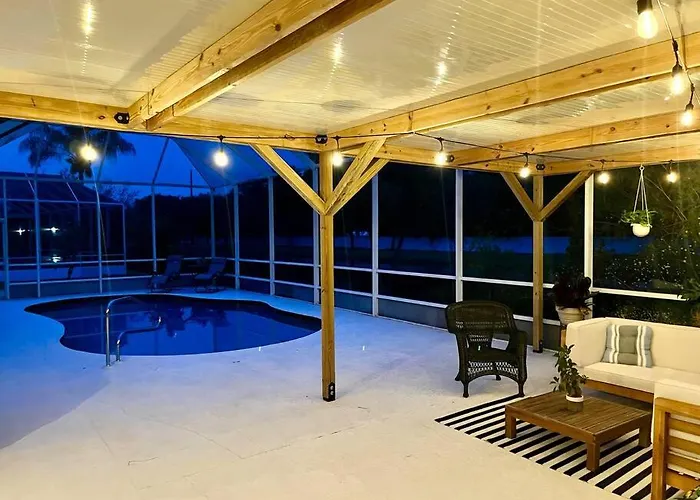 Spacious 5Br Private Home, Heated Pool & Salt Water Spa, Minutes From Beaches