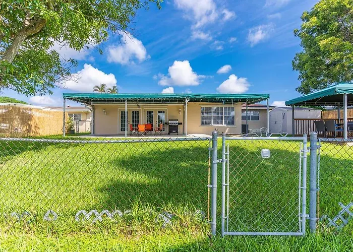 Private Lakefront Home In Miami/Pembroke