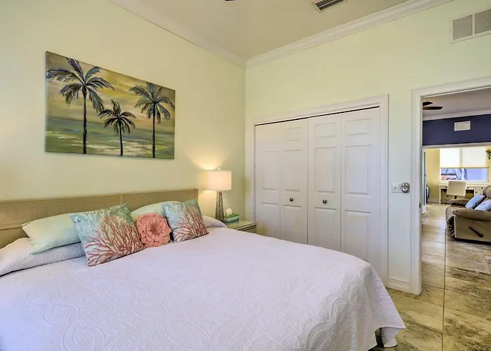 'The Shell House' In Titusville: Pool, Golf Access
