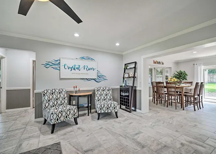 Hot Tub + Game Room: Crystal River Retreat!
