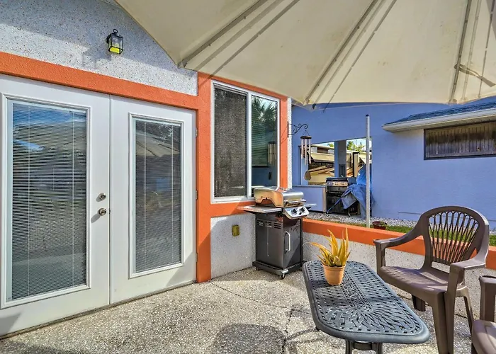 'The Shell House' In Titusville: Pool, Golf Access