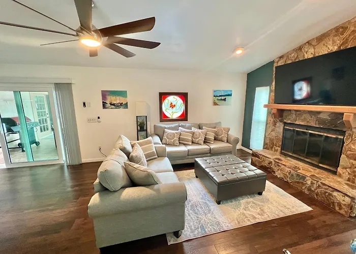 Dream Vacation Home W Heated Pool Close To Beaches Clearwater St Pete Quiet With Big Backyard