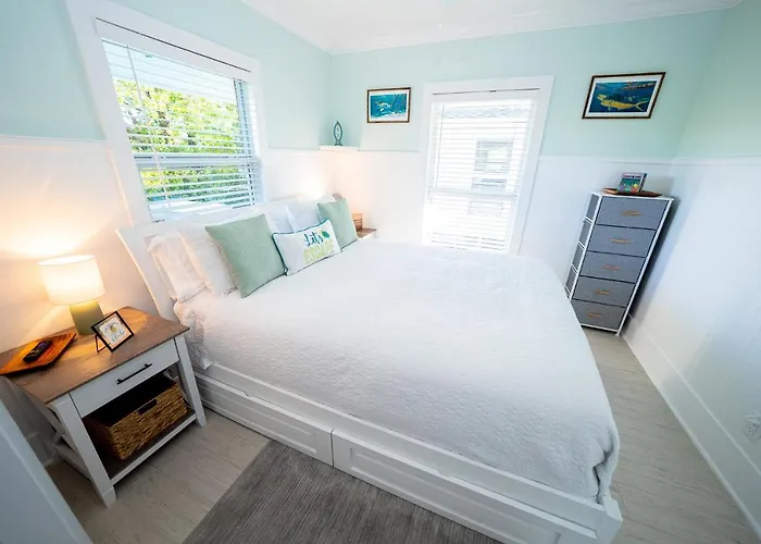 Key Lime Cottage In The Heart Of Islamorada