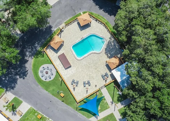 Idlewild Lodge And Rv Park