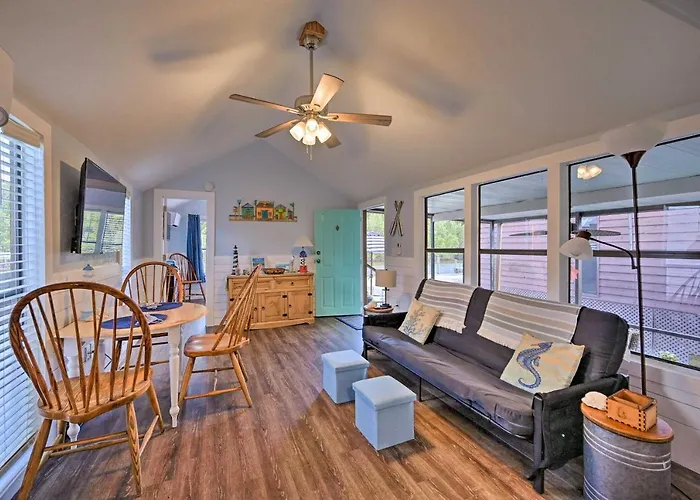 Everglades City Cabin: Dock & Heated Pool!