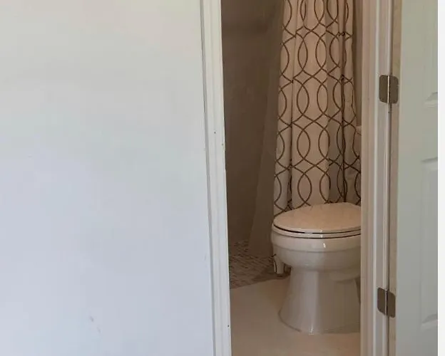 Bedroom And Bathroom 4