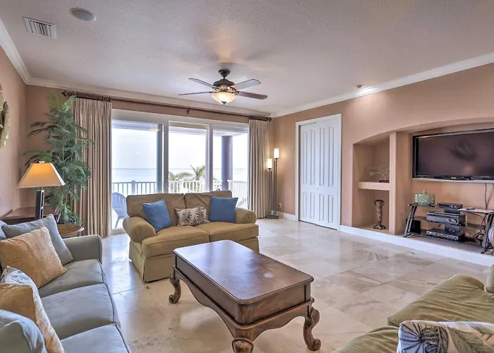 Riverfront Titusville Home W/ Pool + Pickleball!