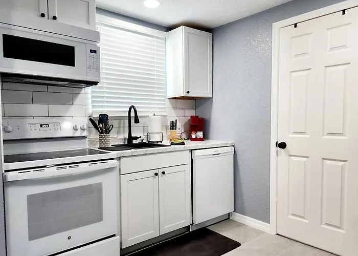 Private Getaway Studio !