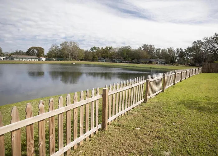 Florida Suburban Oasis ~ Lk Mary/Sanford Florida!