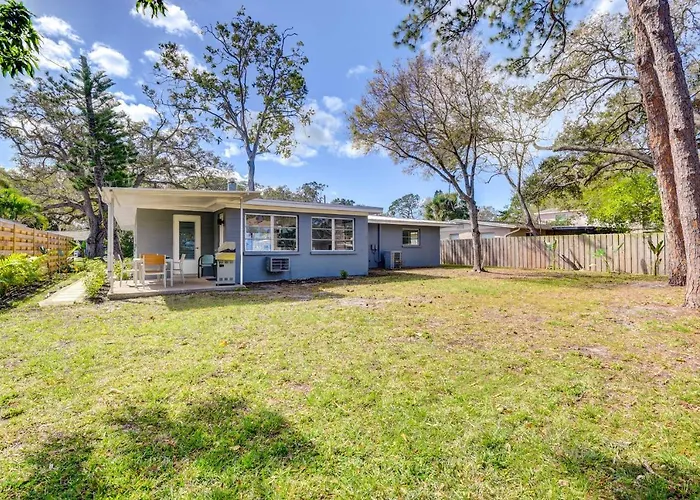 Charming Sarasota Vacation Home Near Downtown