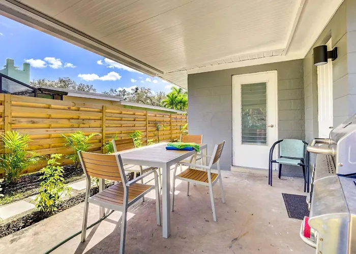 Charming Sarasota Vacation Home Near Downtown