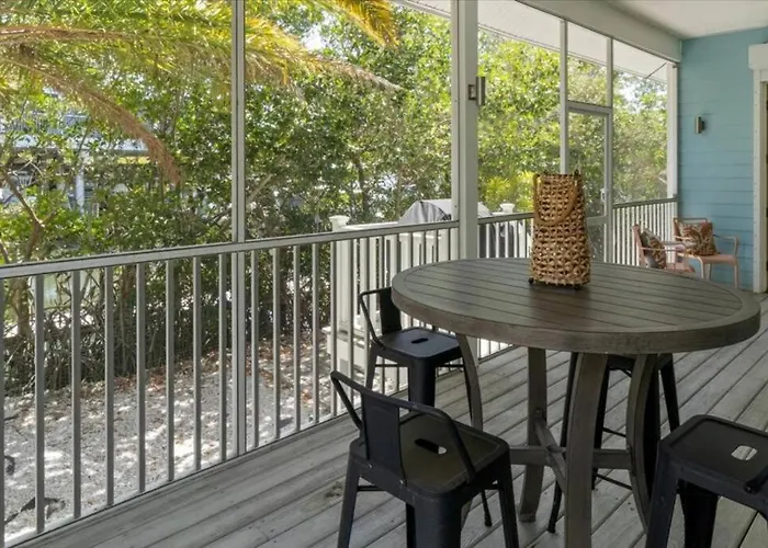 Grande Canal - Captivating 3 Bedroom Retreat