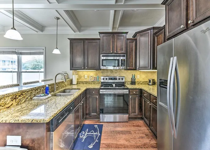 Half-Mi To Inlet Beach: Home W/ Grill & Fire Pit