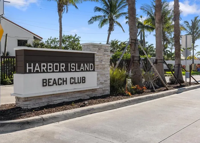 Harbor Island Beach Club, Homes By Villatel