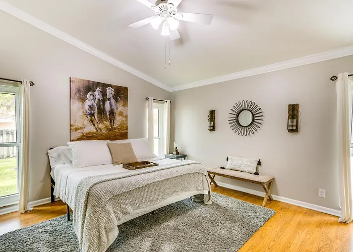 Wellington Vacation Rental: Private Saltwater Pool