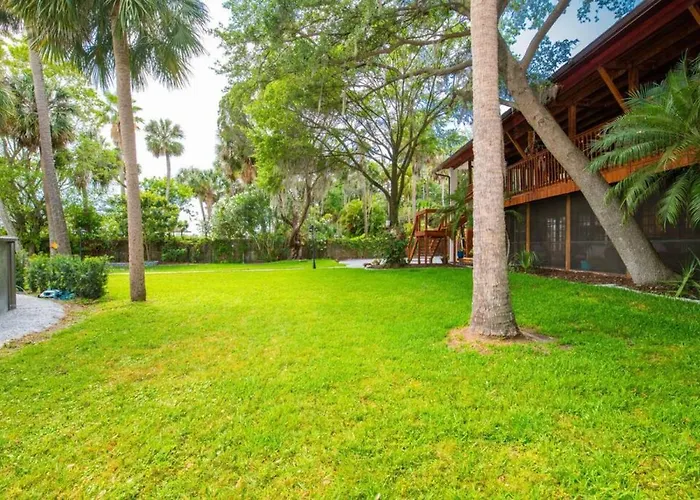 Huge Waterfront Mini-Resort With Gym, Dock And Pool