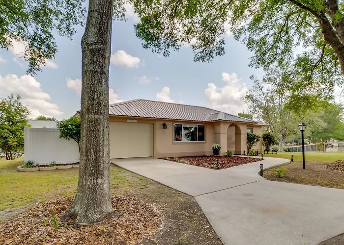 Florida Vacation Rental W/ Enclosed Porch!