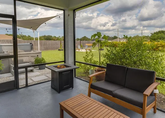 Port Saint Lucie Vacation Rental W/ Hot Tub!
