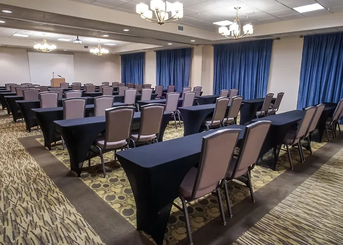 Holiday Inn Express And Suites Tampa I-75 At Bruce B. Downs By Ihg