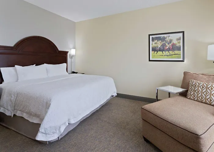 Hampton Inn & Suites Wellington