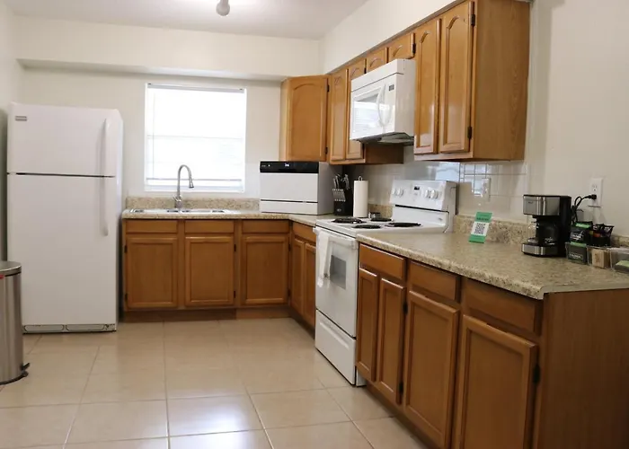 Hidden Emerald-Apartment With Kitchen And Laundry