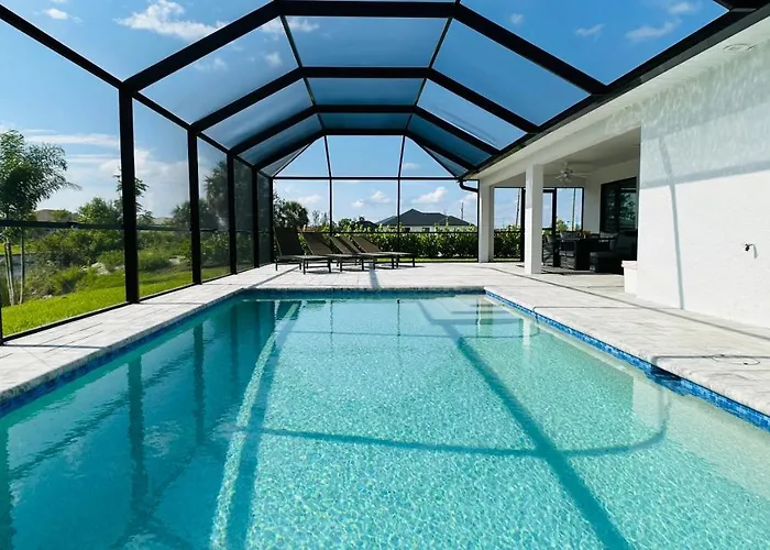 The Salt Life Get Away - Cape Coral, Florida