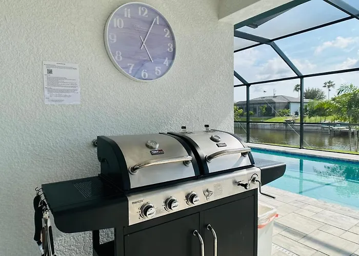 The Salt Life Get Away - Cape Coral, Florida