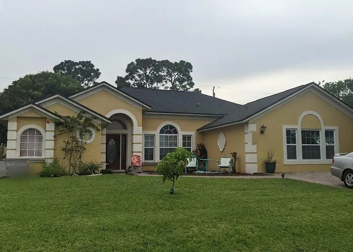 Port Saint Lucie A Little Piece Of Heaven- Peaceful Lake View Apartment- 1 Min From I95 And Turnpike