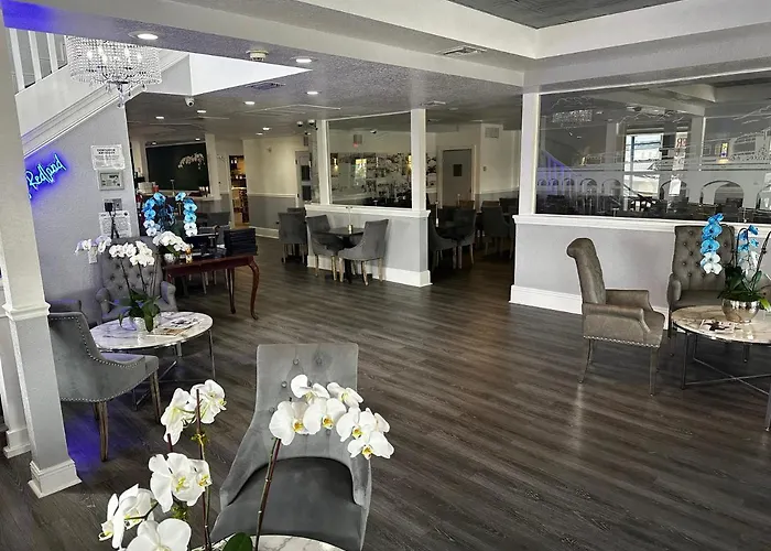 The Hotel Redland