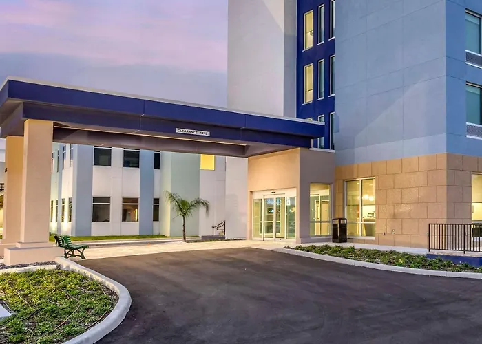 Comfort Inn & Suites New Port Richey Downtown District
