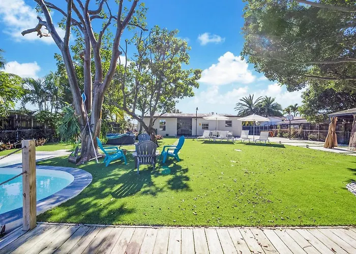 Dior Lake Front Villa With Infinity Pool