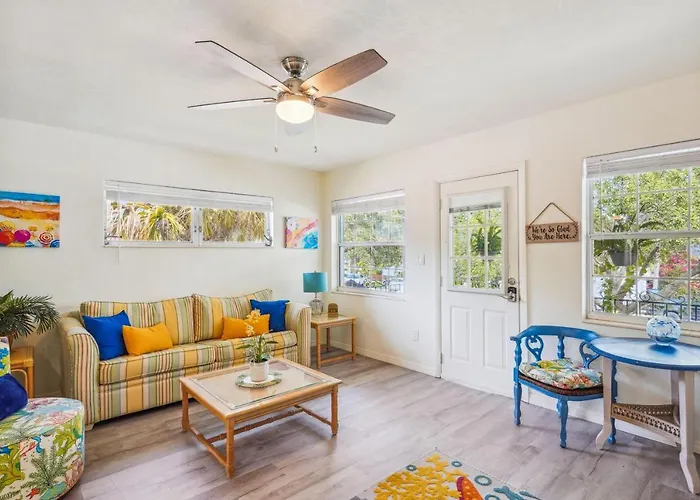 Beach Quarters #8