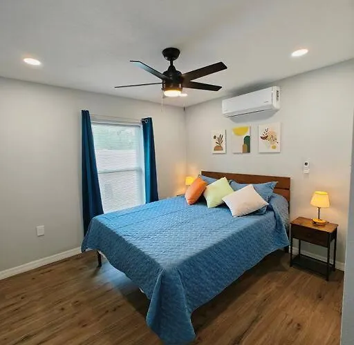 Lovely Unit Central Location