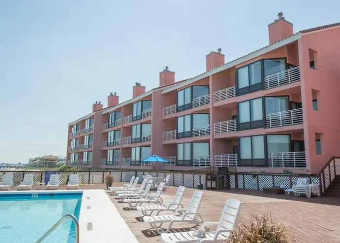Palm Beach Club 2-228