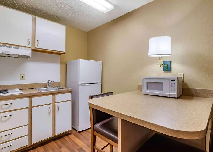 Extended Stay America Select Suites - Tampa - Brandon