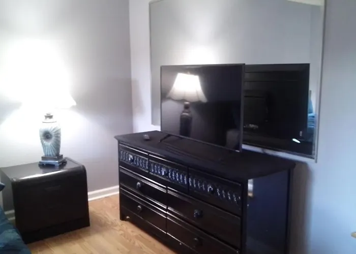 Irises House - Private Room In Home