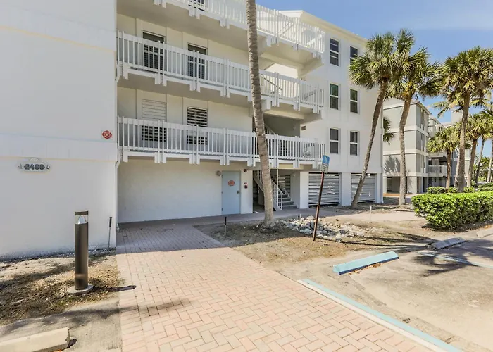 South Seas Beach Villa 2428