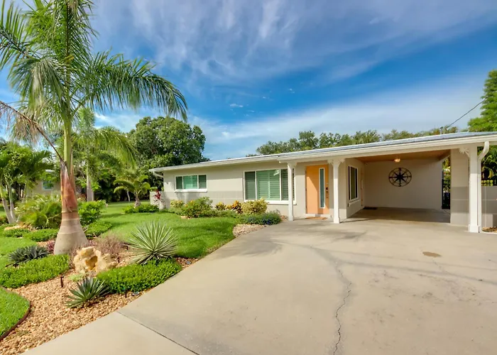 Lush Punta Gorda Escape: Private Pool + Lanai