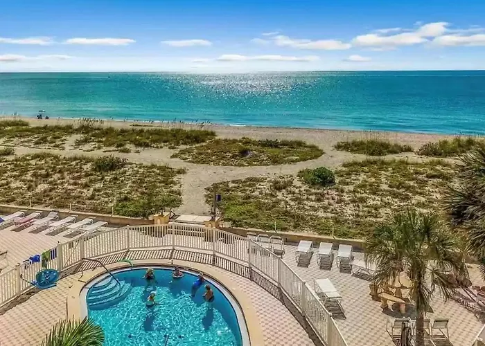 Venice Beach Views - 2 Bedroom