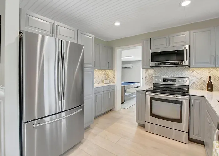 Coastal Palms House