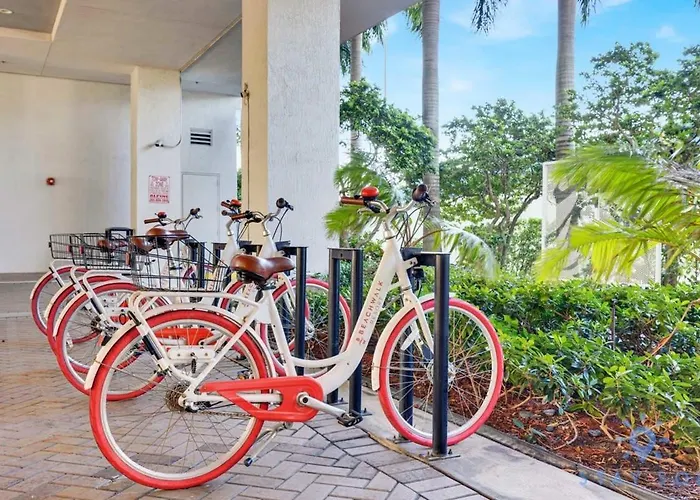 Upper Studio With Balcony - Pool - Gym