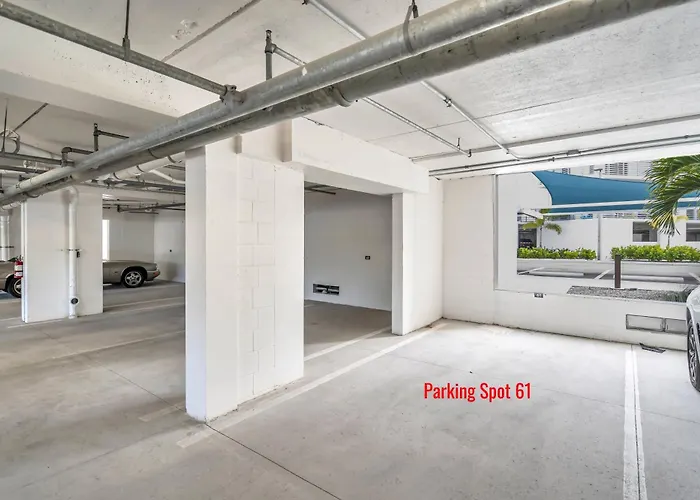 Waterside Retreat: Modern 2Br, Mins To Beach & Apt