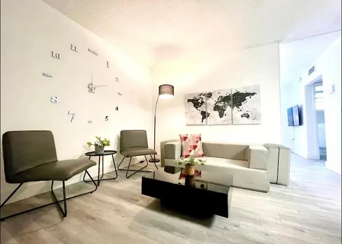 Ecostays Apartment Near Miami Airport - 303