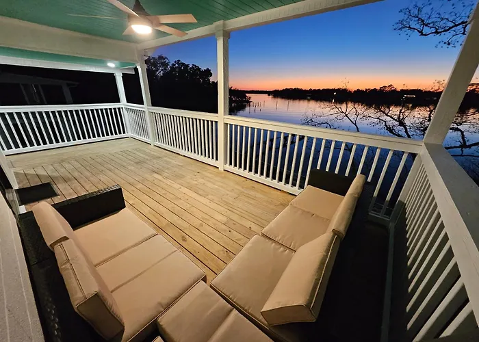 Pensacola Waterfront Retreat